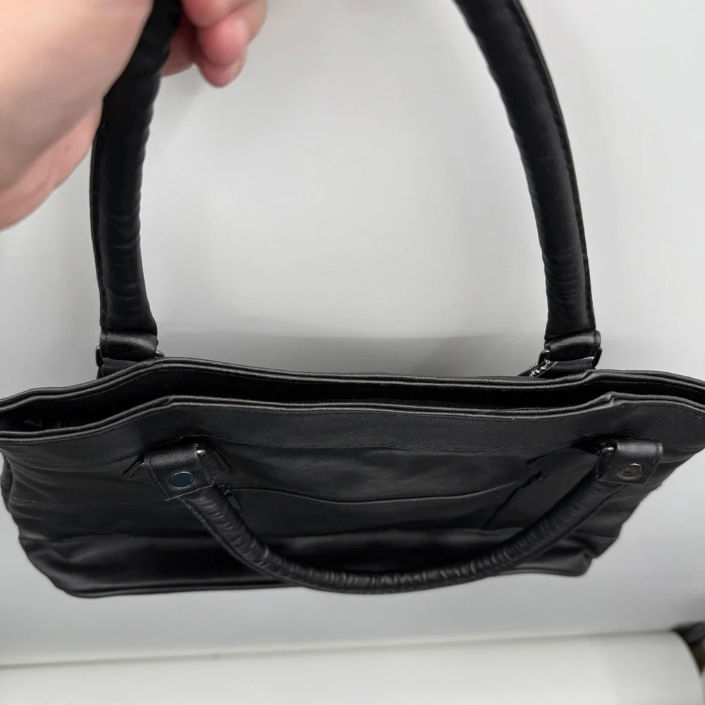Wilsons Leather NWT Shoulder‎ Bag Black Women’s Handbag Classic Everyday Purse